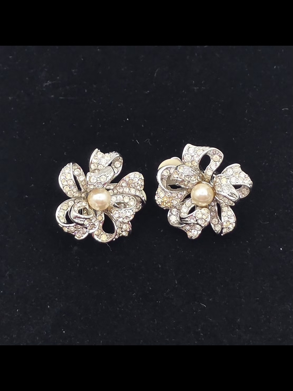 Delicate Pearl & Crystal Flower Stud Earrings - Silver Tone - Picture 6 of 7